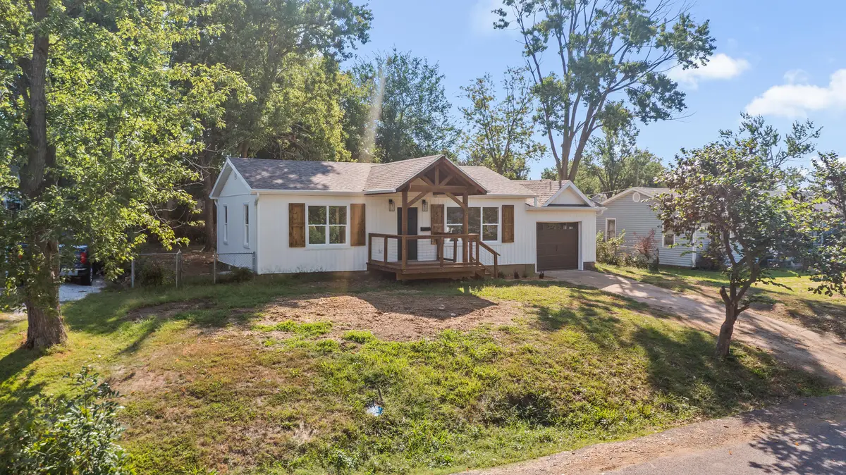 910 W Morningside Dr, Fulton, MO 65251 - Image #1