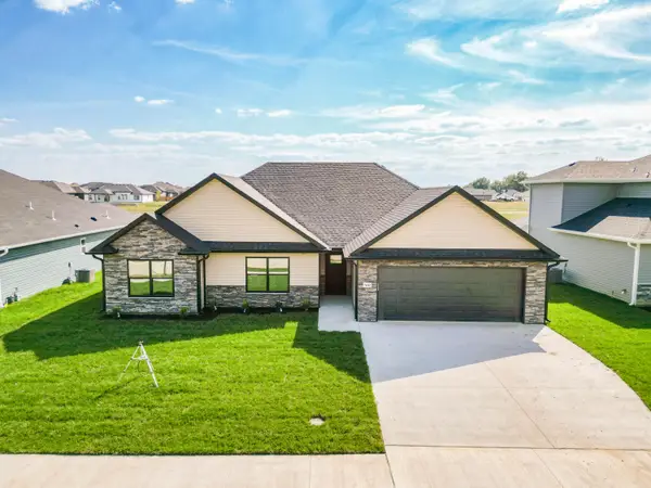 3412 Jagged Leaf Dr, COLUMBIA, MO 65202