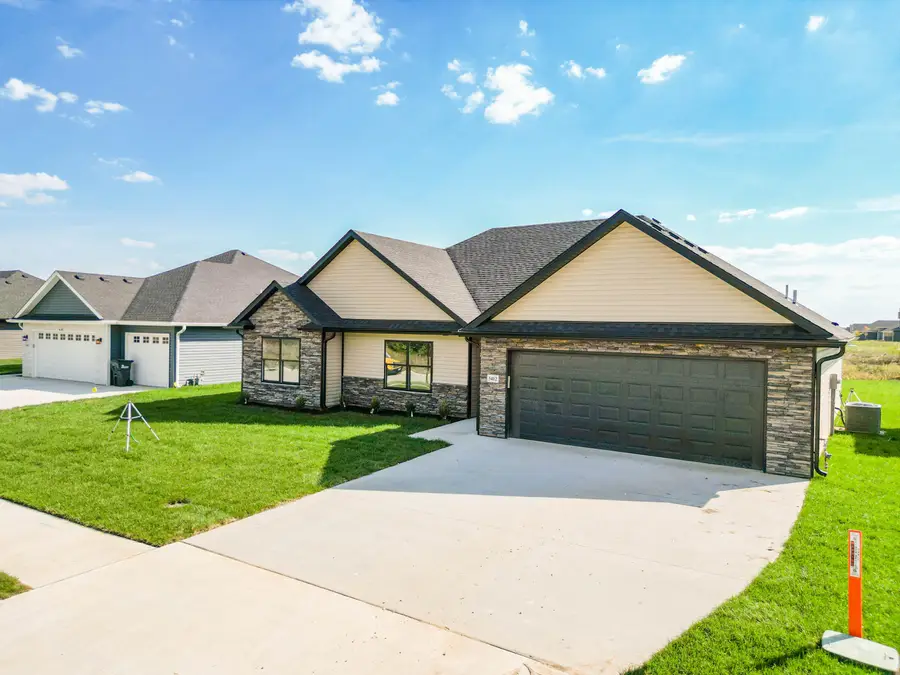 3412 Jagged Leaf Dr, Columbia, MO 65202 - Image #3