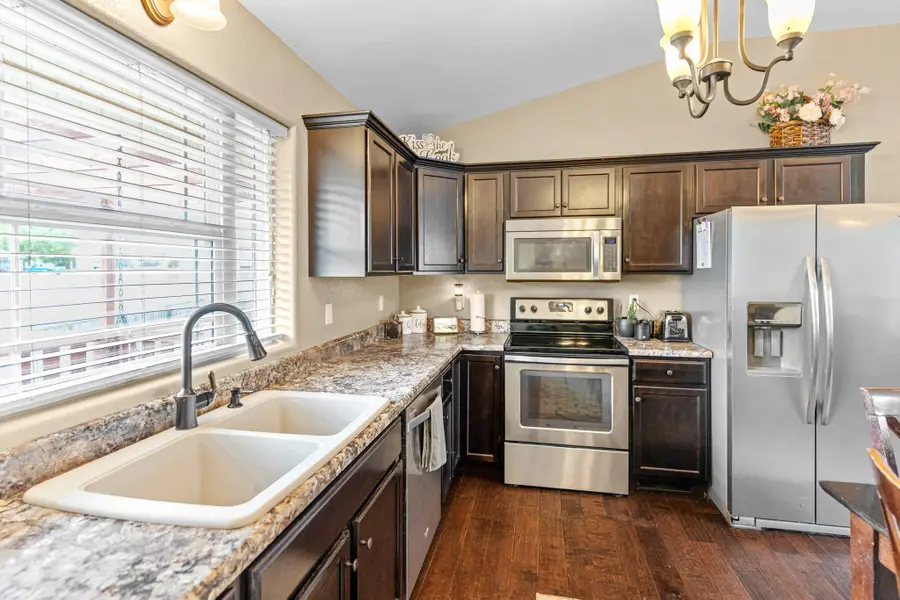 511 Sue Dr, Ashland, MO 65010 - Image #2