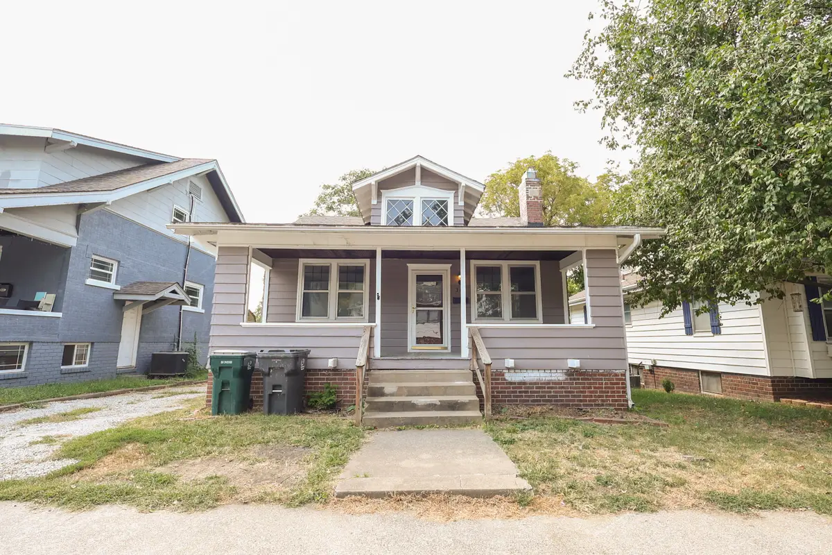 319 S 6th St, Moberly, MO 65270 - Image #1