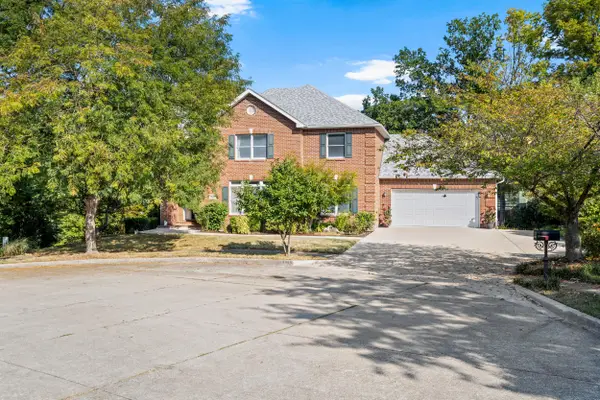 2609 Carrera Dr, COLUMBIA, MO 65203