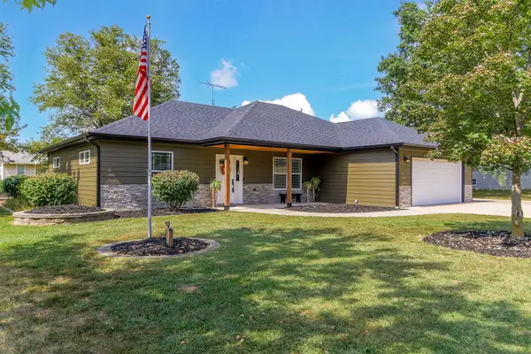 13075 N Branch St, HALLSVILLE, MO 65255