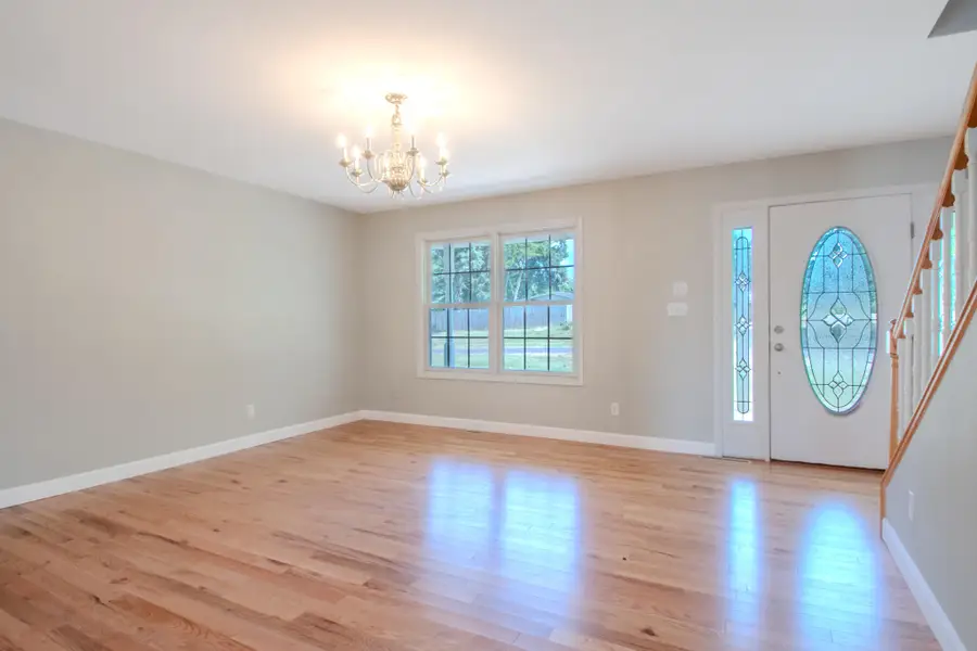 208 Greenway Dr, Holts Summit, MO 65043 - Image #3