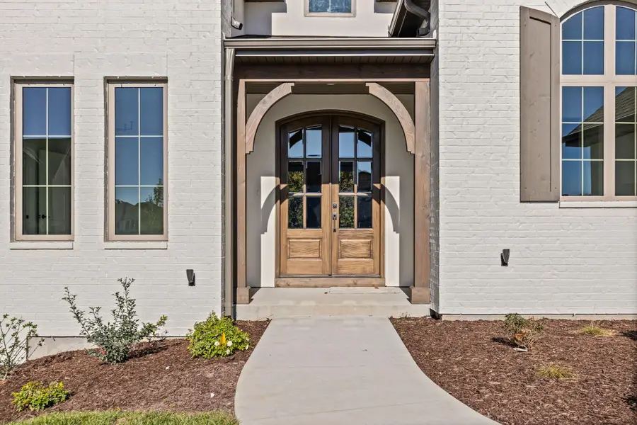 209 Walton Heath Dr, Columbia, MO 65201 - Image #2