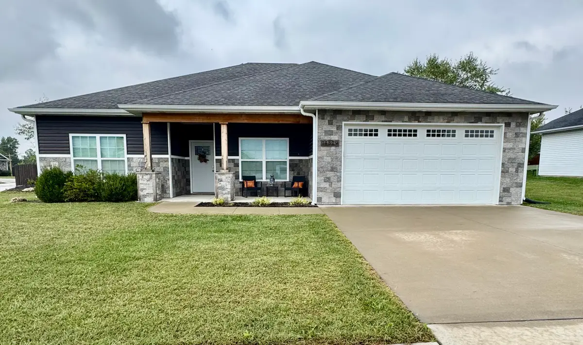 14329 Monarch Dr, Hallsville, MO 65255 - #1