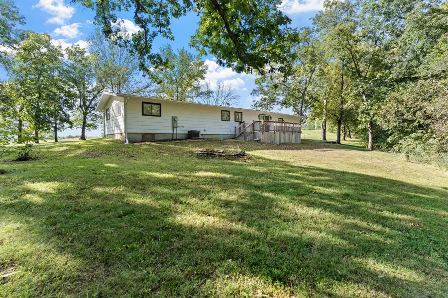 1027 County Road 2505, Moberly, MO 65270 - Image #2