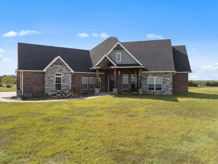 13167 Sportsmans Dr, Hallsville, MO 65255 - Image #3