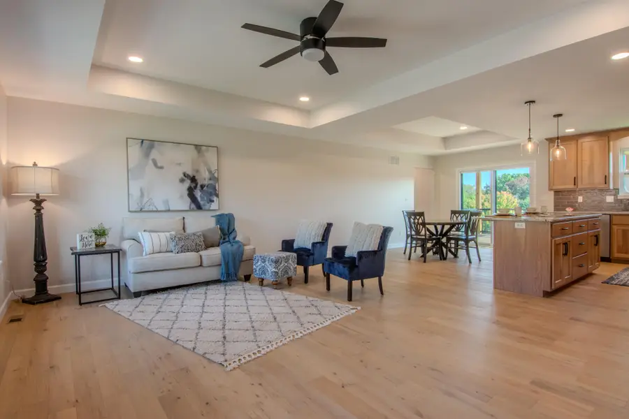 3213 Crystal Ct, Jefferson City, MO 65109 - Image #3