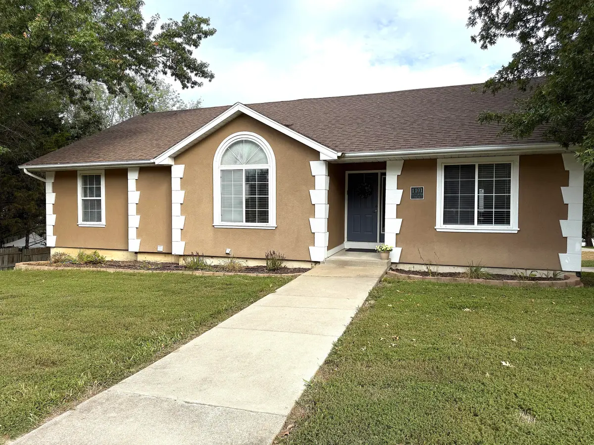 1101 W Southampton Dr, Columbia, MO 65203 - Image #1