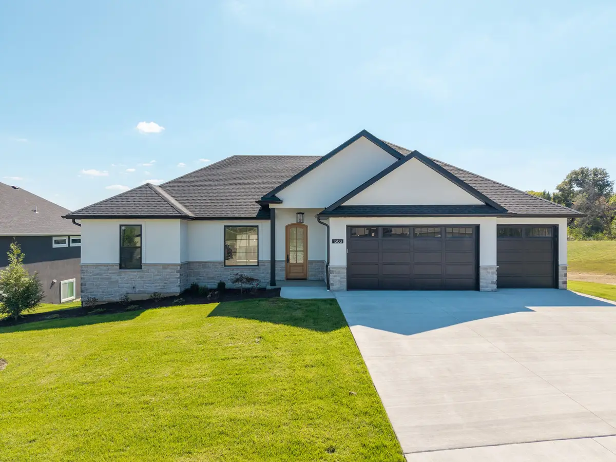 1303 Morning Dove Dr, Columbia, MO 65201 - Image #1