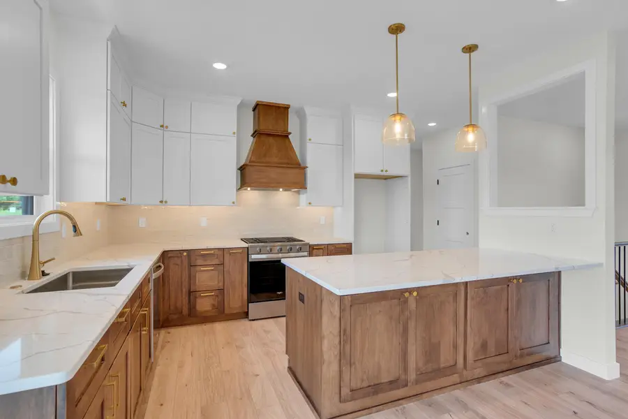 1303 Morning Dove Dr, Columbia, MO 65201 - Image #2