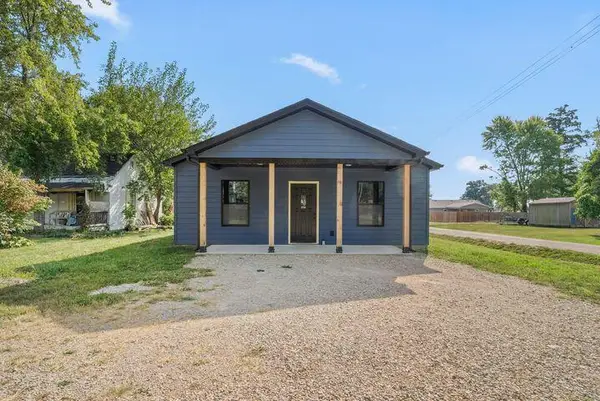 210 Oak St, AUXVASSE, MO 65231
