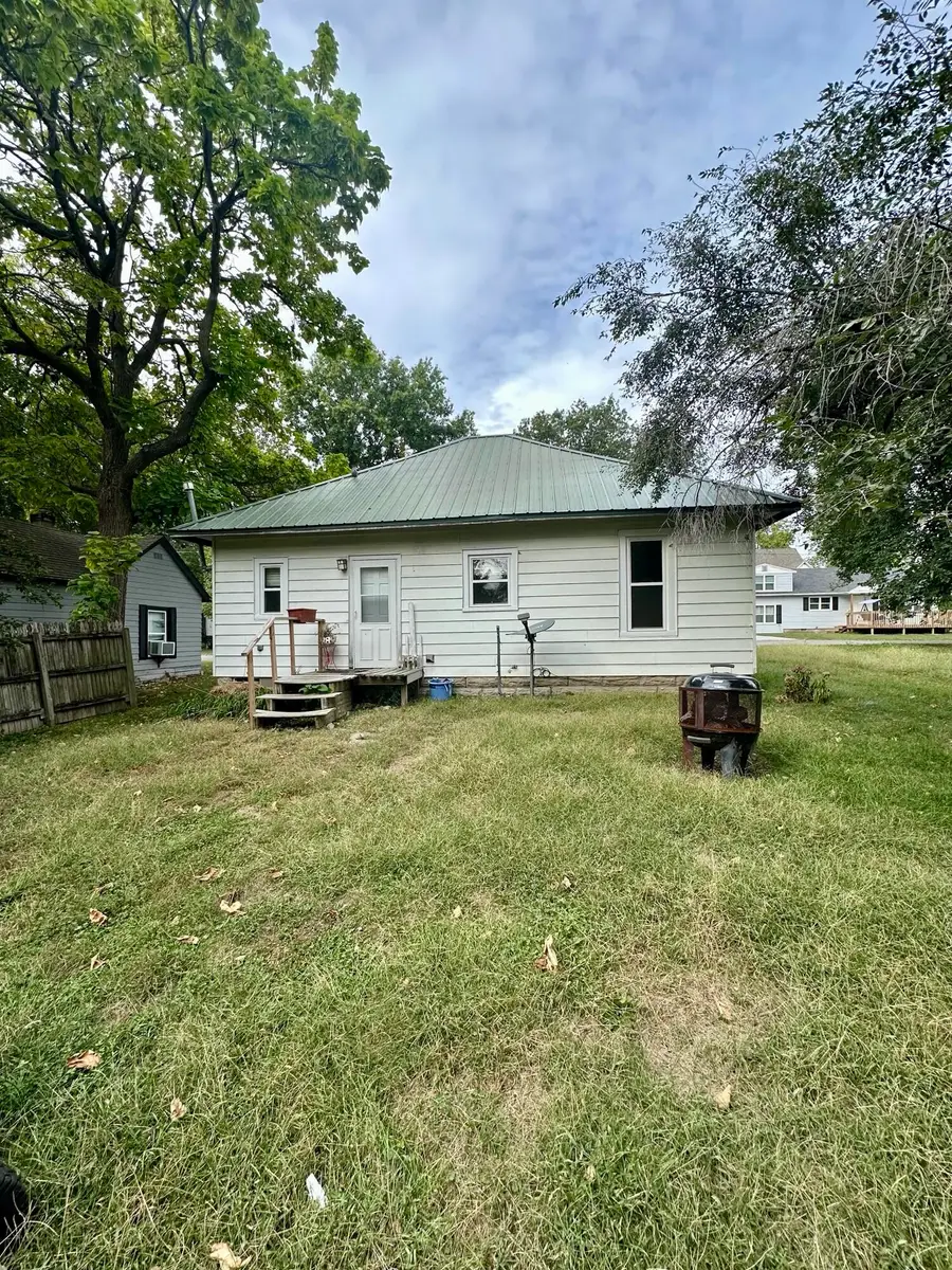908 E Missouri St, Kirksville, MO 63501 - Image #2