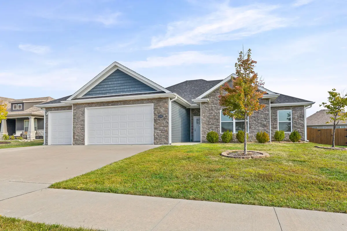 3509 Goldenwood Dr, Columbia, MO 65202 - #1