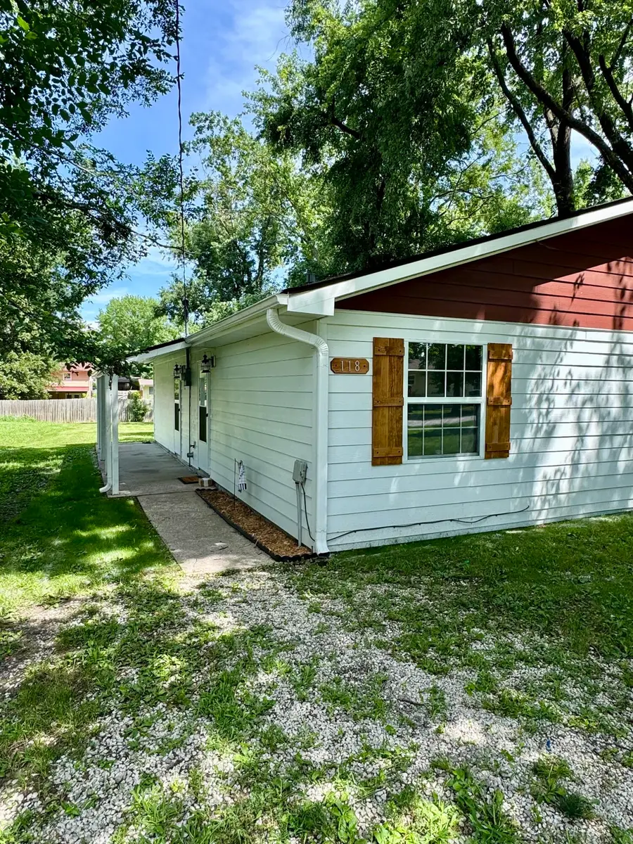 118 Wesley Ave, Hallsville, MO 65255 - Image #3