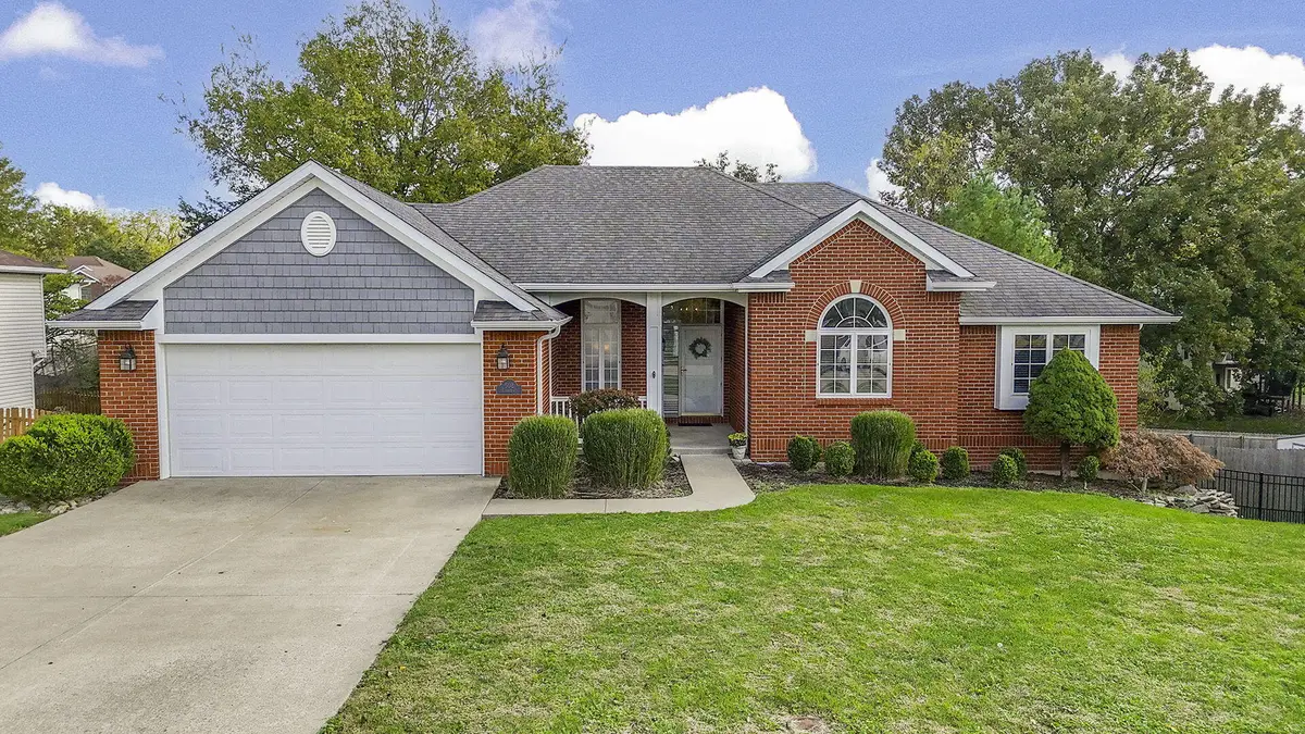 502 Carpathian Dr, Columbia, MO 65203 - Image #1