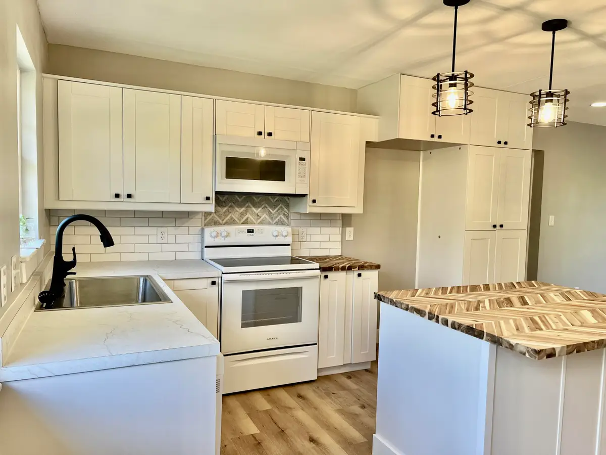 2805 Brown Station Rd, Columbia, MO 65202 - Image #1