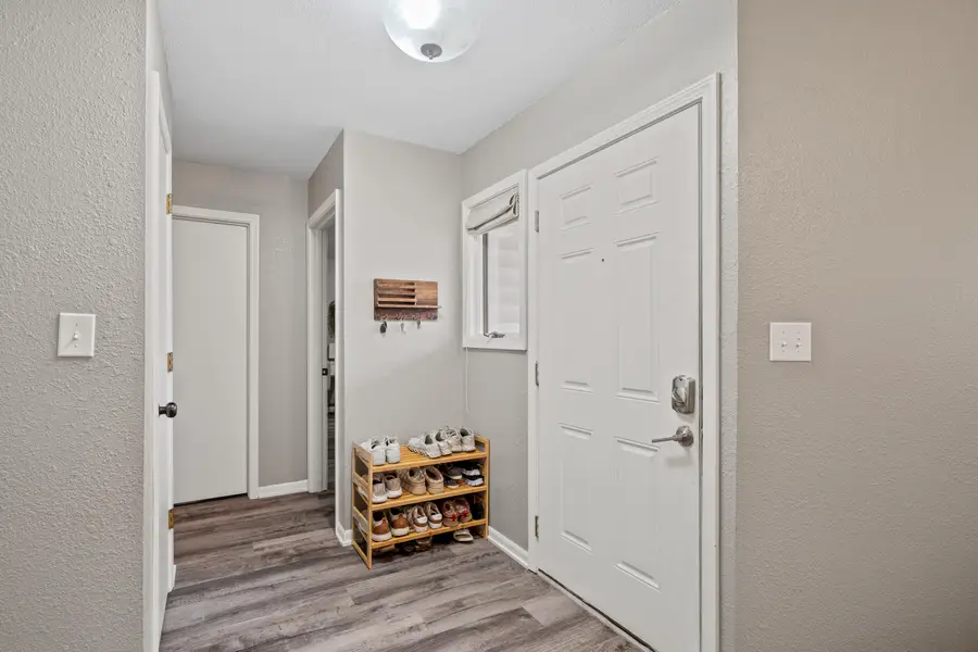 453 Foxfire Dr, Columbia, MO 65201 - Image #3