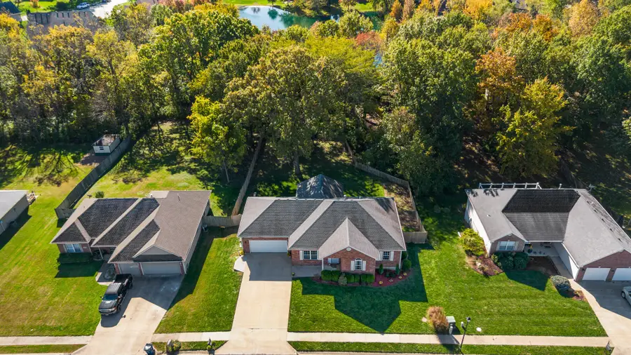 208 Renee Dr, Ashland, MO 65010 - Image #2