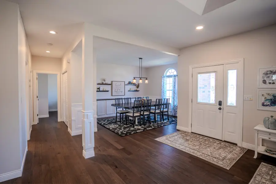 208 Renee Dr, Ashland, MO 65010 - Image #3