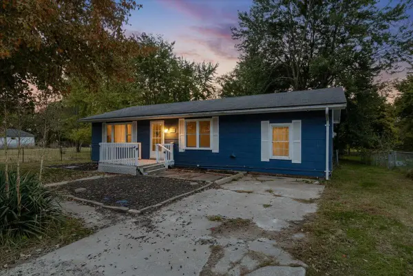 303 Academy St, CLARKSBURG, MO 65025