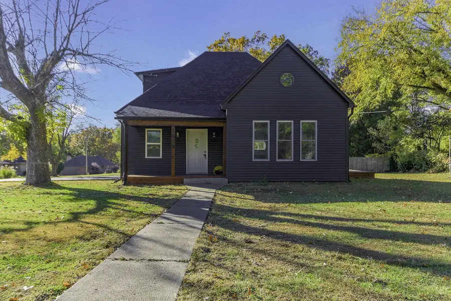 1629 S Western St, Mexico, MO 65265 - #2