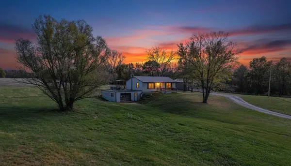 3434 Co Rd 2580, HIGBEE, MO 65257