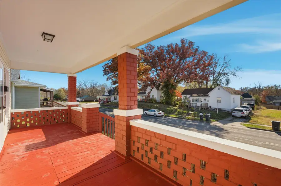 1123 Concannon St, Moberly, MO 65270 - Image #2