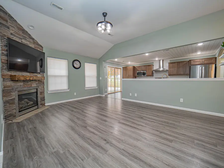 1305 Woodridge Ln, Moberly, MO 65270 - Image #3