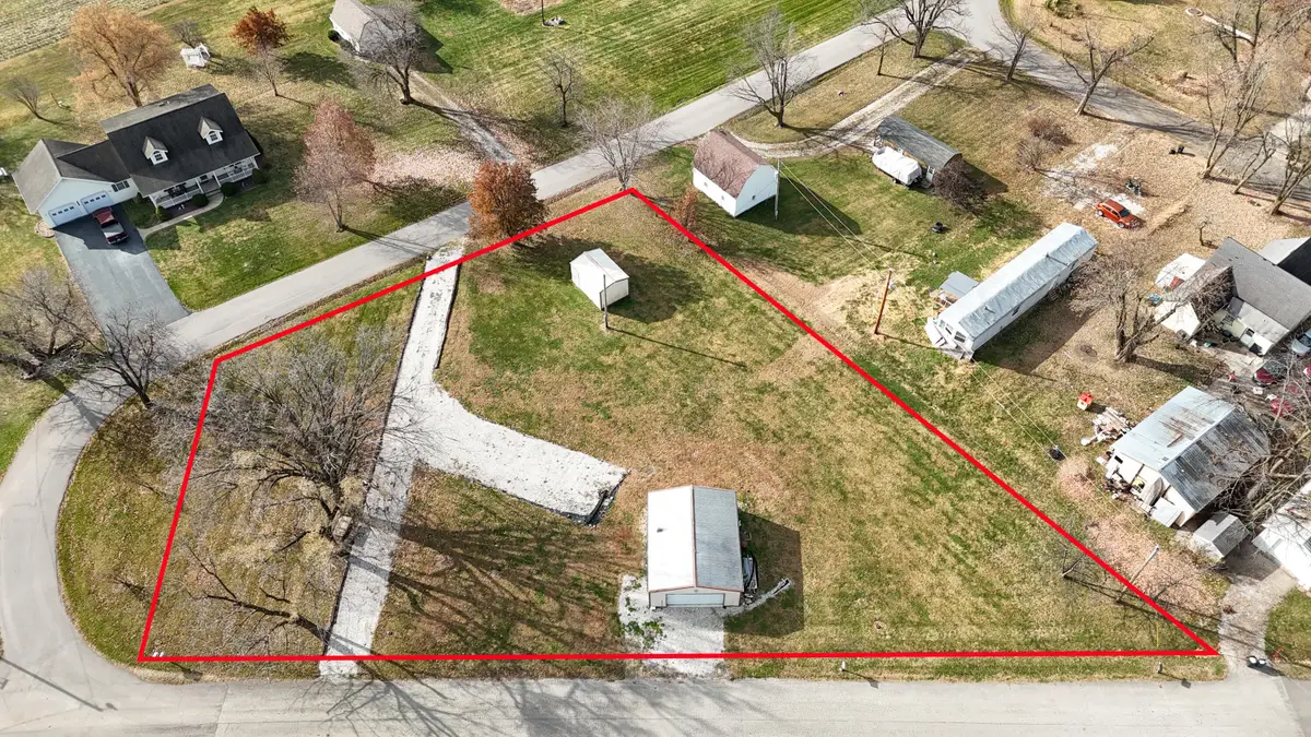 214 E Front St, Bucklin, MO 64631 - #1