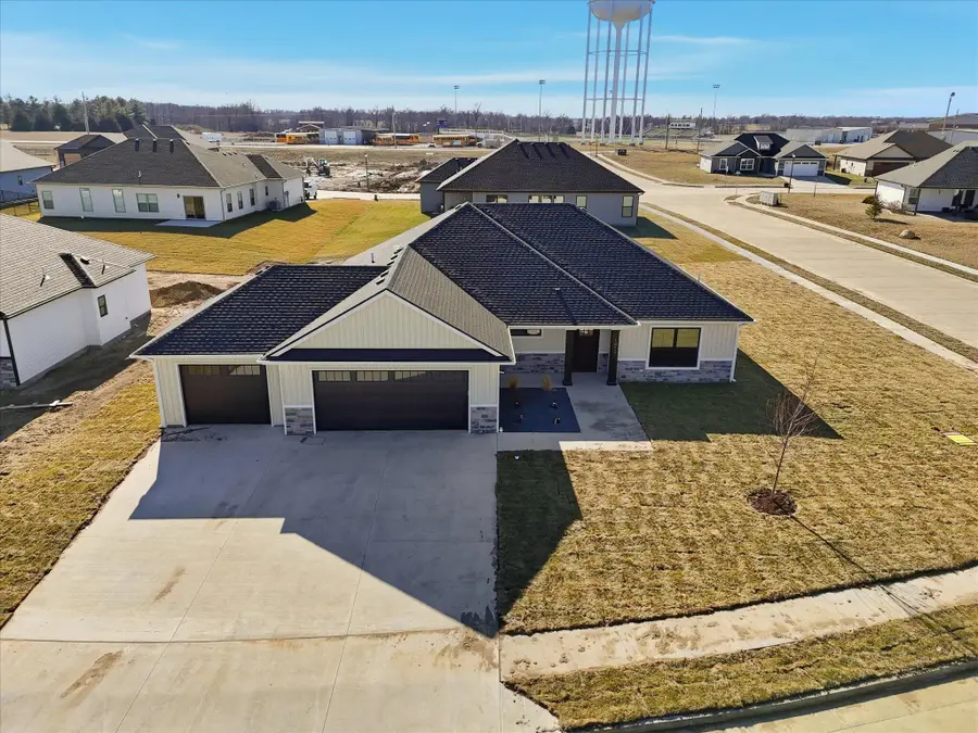 14591 Wellstead Dr, Hallsville, MO 65255 - Image #3