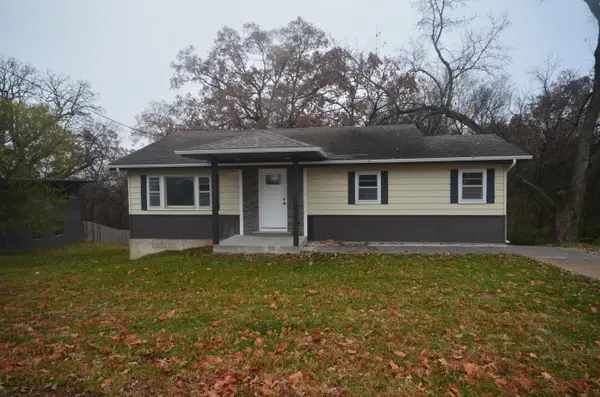 2849 S Ten Mile Dr, JEFFERSON CITY, MO 65109