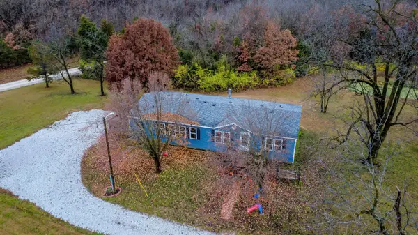 3771 State Route A, FAYETTE, MO 65248