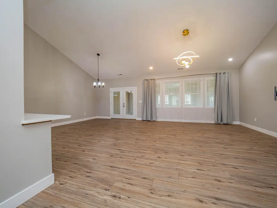 2105 Vinny Ave, Moberly, MO 65270 - Image #3