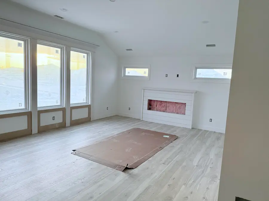 5800 Harvest Leaf Dr, Columbia, MO 65202 - Image #2