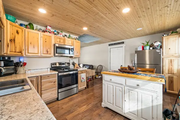 4930 Jade Rd, KINGDOM CITY, MO 65262