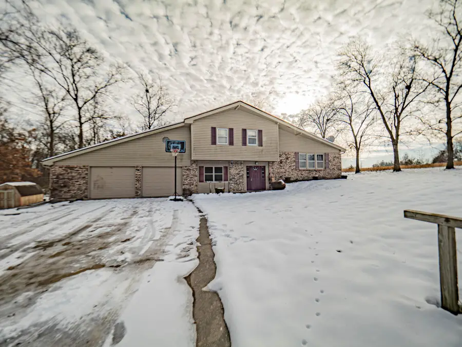 3710 County Road 2715, Moberly, MO 65270 - Image #2