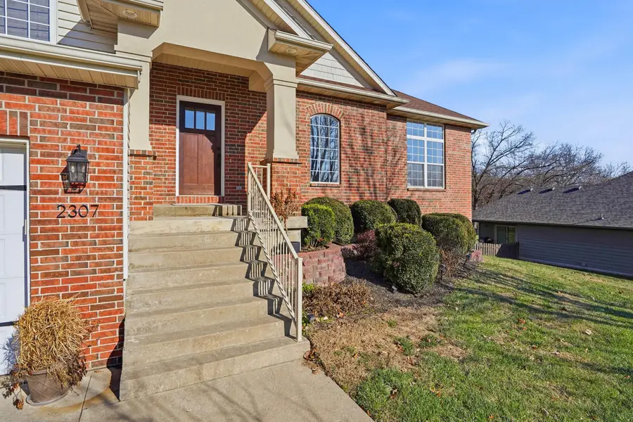 2307 Redmond Ct, Columbia, MO 65203 - Image #2