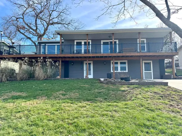 31559 Tonys Pt, GRAVOIS MILLS, MO 65037