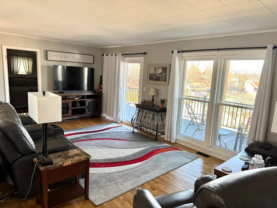 31559 Tonys Pt, Gravois Mills, MO 65037 - Image #2