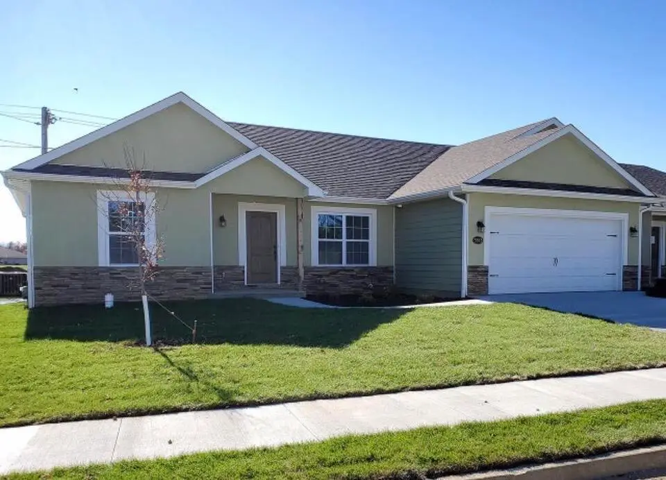 3813 Canyon Ridge Dr, Columbia, MO 65202 - Image #1