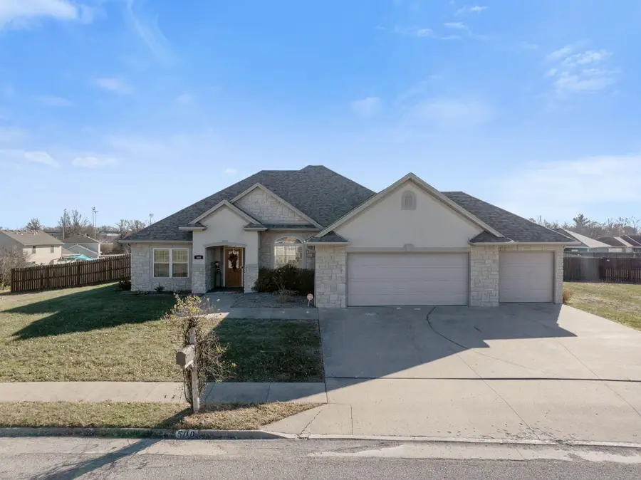 500 Appaloosa Dr, Ashland, MO 65010 - Image #2