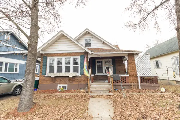 953 W Rollins St, MOBERLY, MO 65270