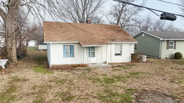 304 E 6th St, SALISBURY, MO 65281