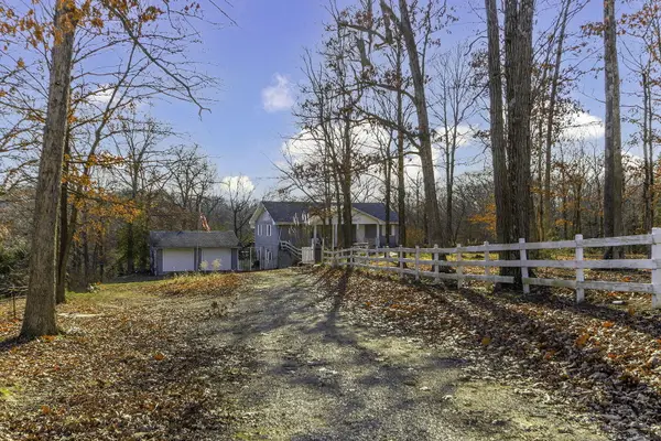 1702 County Road 382, HOLTS SUMMIT, MO 65043