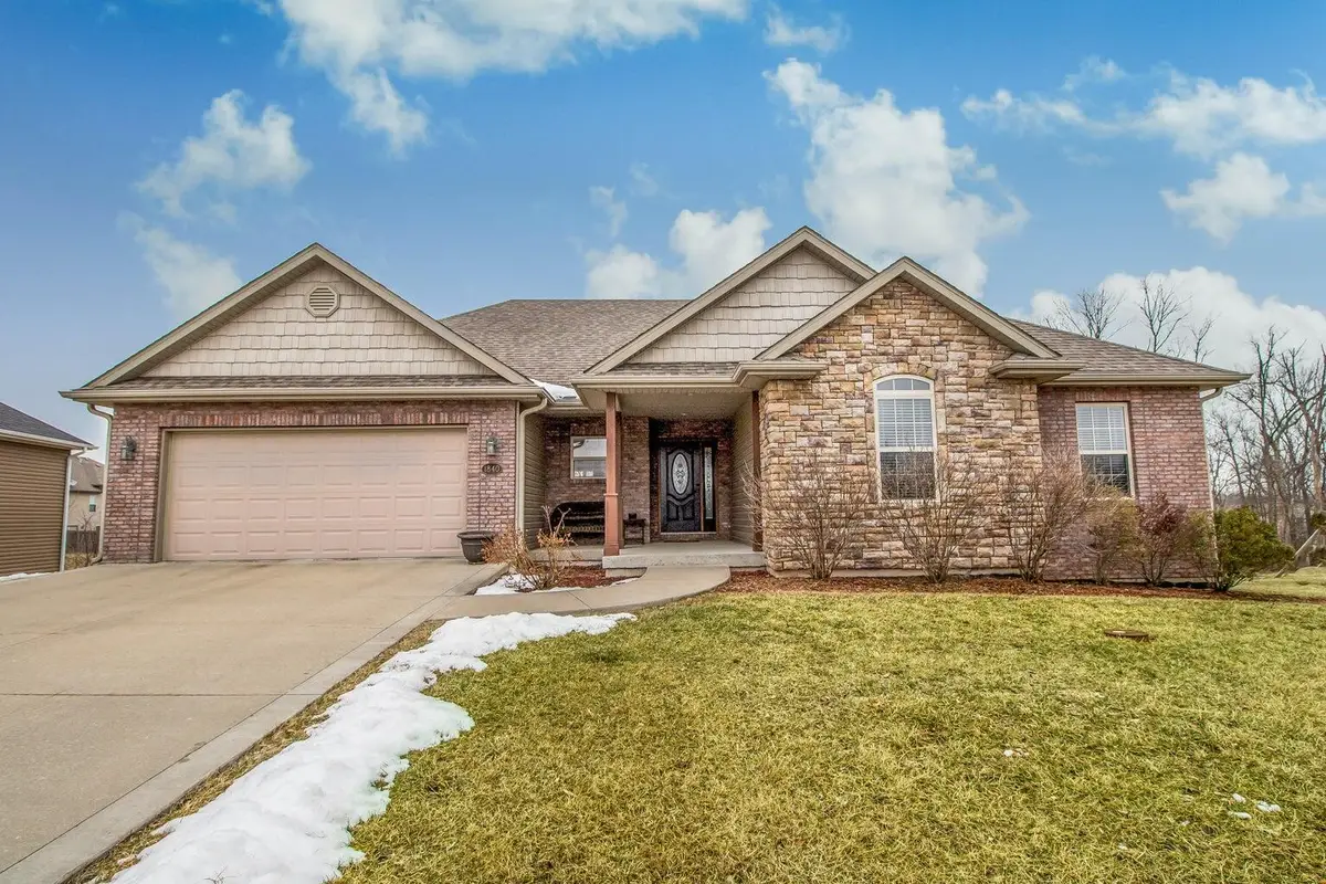 1840 N Black Walnut Ct, Columbia, MO 65202 - Image #1