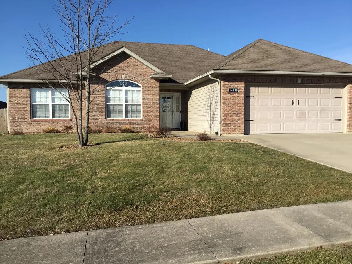 14439 Monarch Dr, Hallsville, MO 65255 - Image #1
