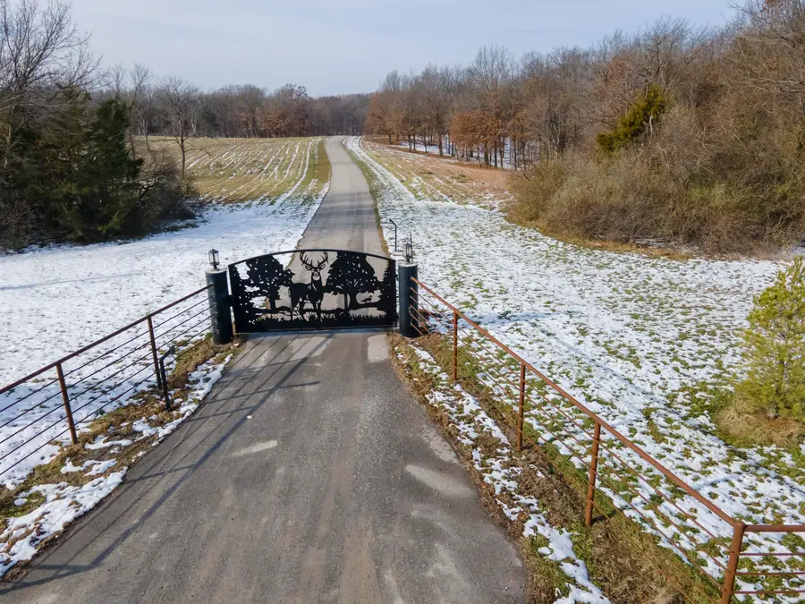 16175 N Old No 7, Harrisburg, MO 65256 - Image #2