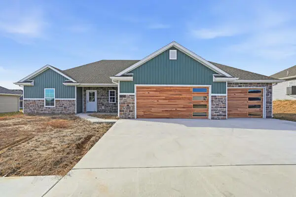 15170 General Dr, ASHLAND, MO 65010